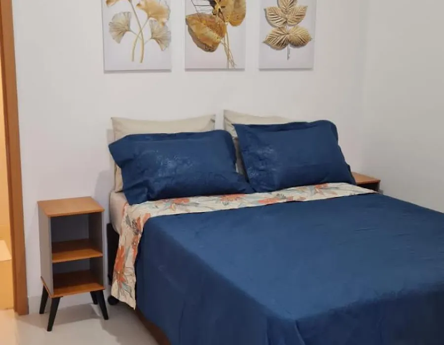 Apartamento praia das Toninhas 500 metros da Praia-1